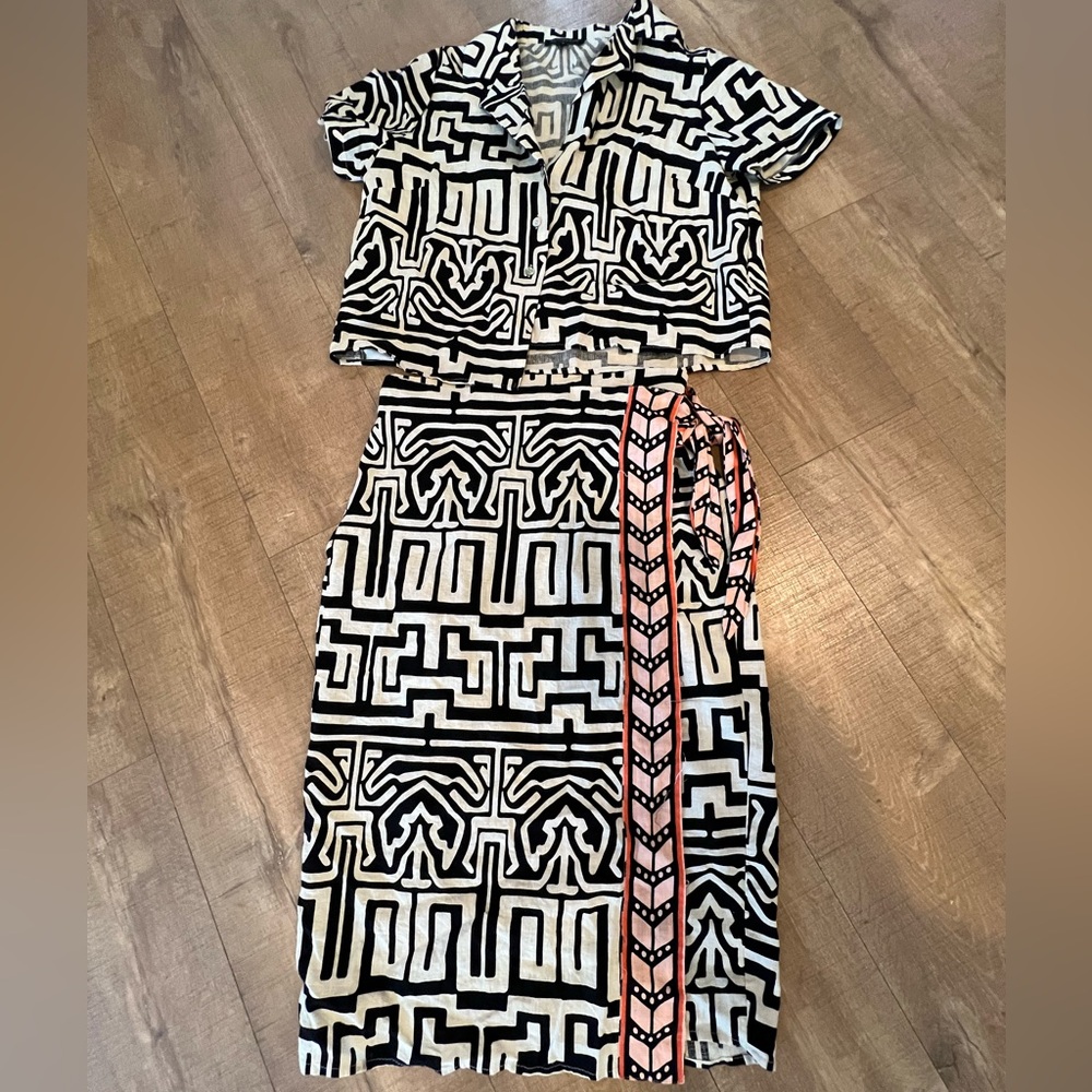 Rachel Zoe set. Shirt size M skirt size S